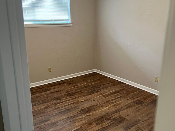 4th image of 3101 Ellis Ave Unit 1
