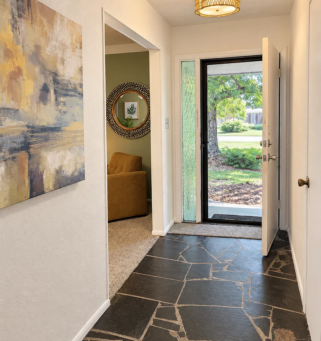 3 bed, 1500 sqft, $2,150 — Photo 3