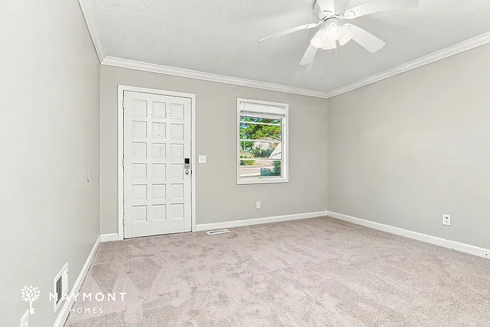 4 bed, 2.0 bath, 1189 sqft, $1,725 — Photo 4