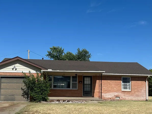1300 Warner Rd, Great Bend, KS 67530