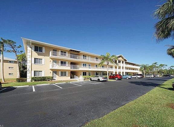 2nd image of 3062 Sandpiper Bay Cir APT K301