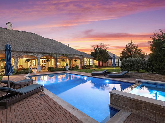 2nd image of 4909 Reserve Ct