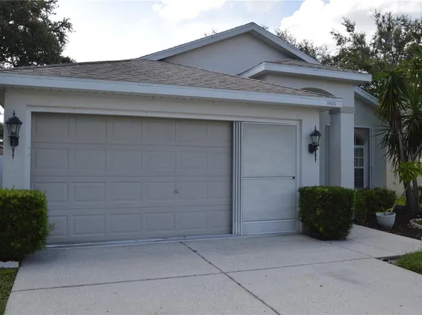 7825 Prospect Hill Cir, New Port Richey, FL 34654