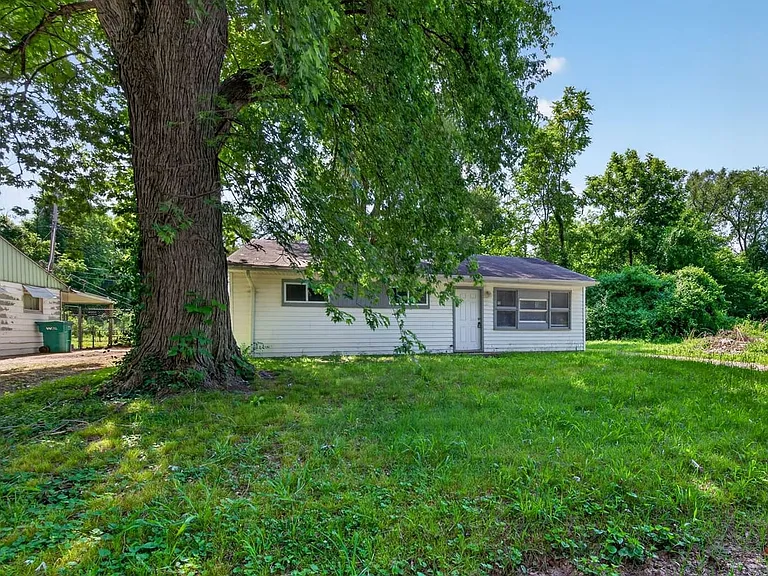 6 Amelia Dr — Photo 18