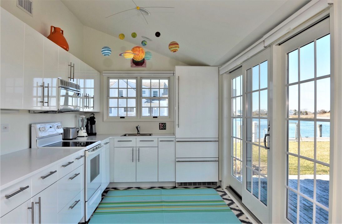 One Bedroom Cottage Kitchen