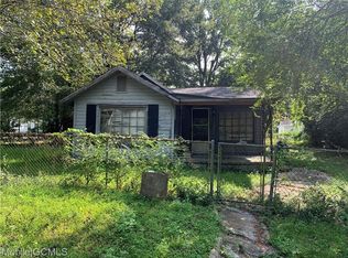 306 Delaware St, Chickasaw, AL 36611