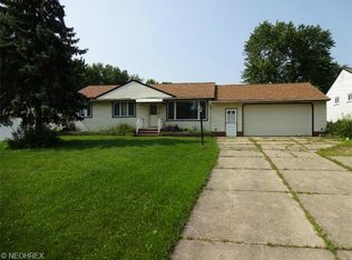 13592 Ruth Dr, Strongsville, OH 44136