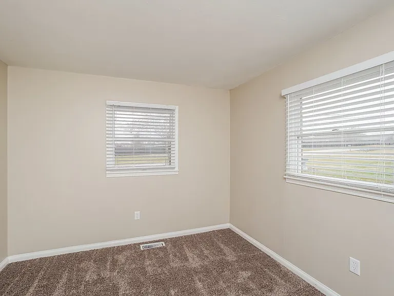 2389 Mount Eden Rd — Photo 12