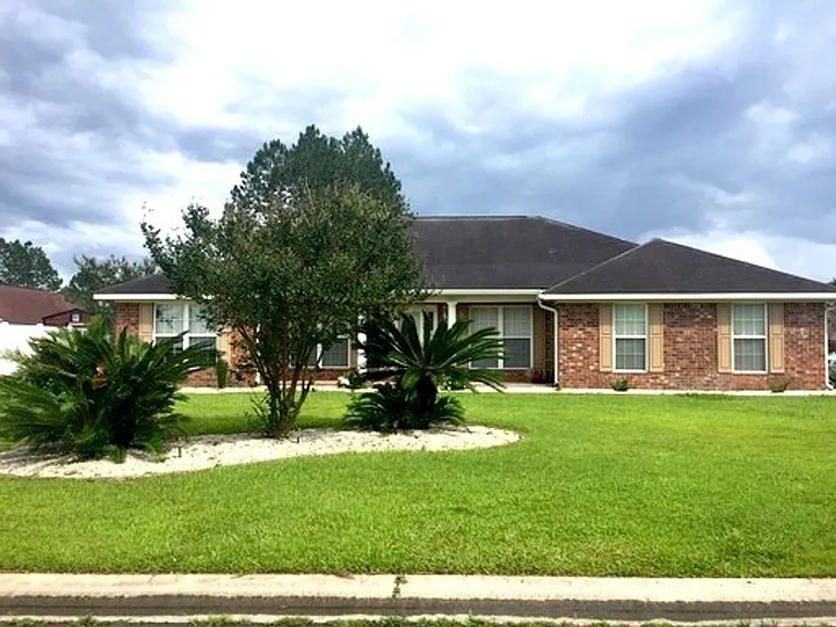 1835 Lawnwoods Dr — Photo 3