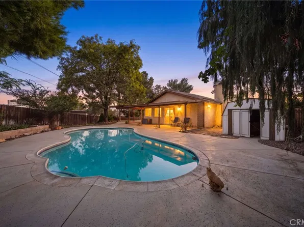 14194 Montecito Dr, Victorville, CA 92395