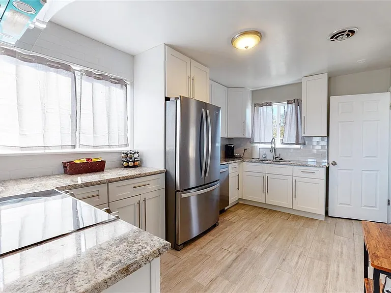 6119 S Broadway #A — Photo 7