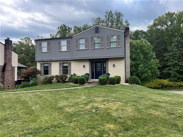 202 Cameron Dr, Irwin, PA 15642