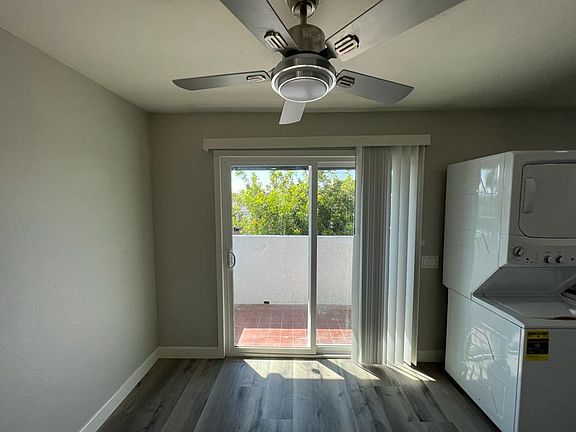 5th image of 3755 47th St APT 3