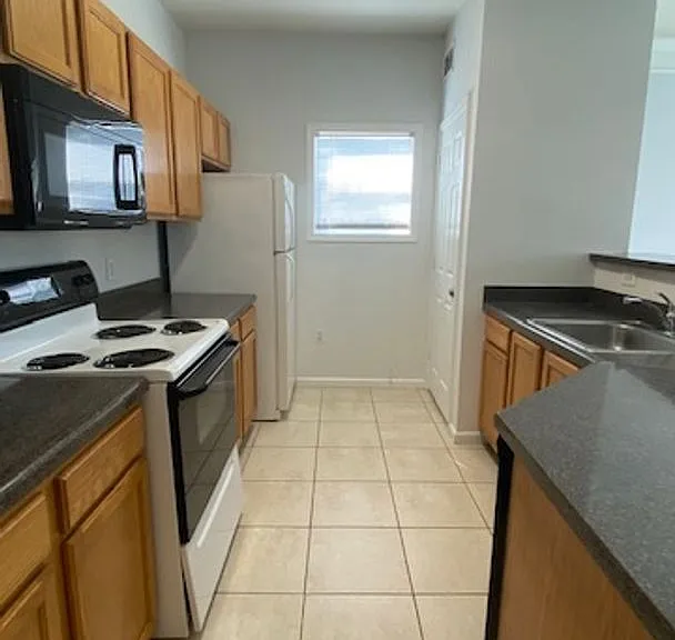 4802 51st St W #320 — Photo 15