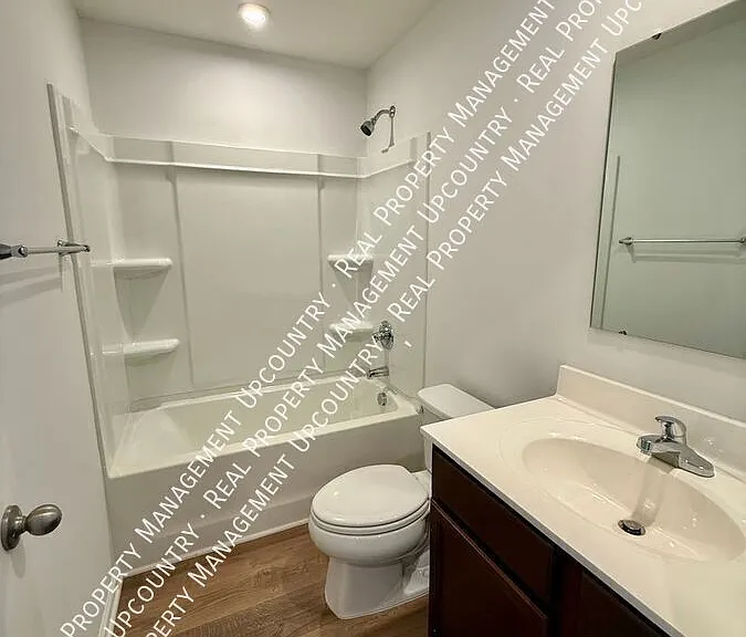 120 Fernside Ct — Photo 15