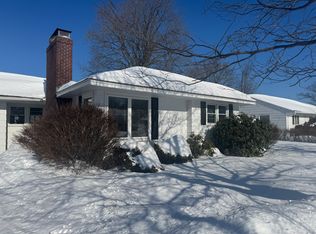 18 Tupelo Rd, Worcester, MA 01606