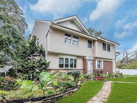 3rd image of 2 Fordham Ave