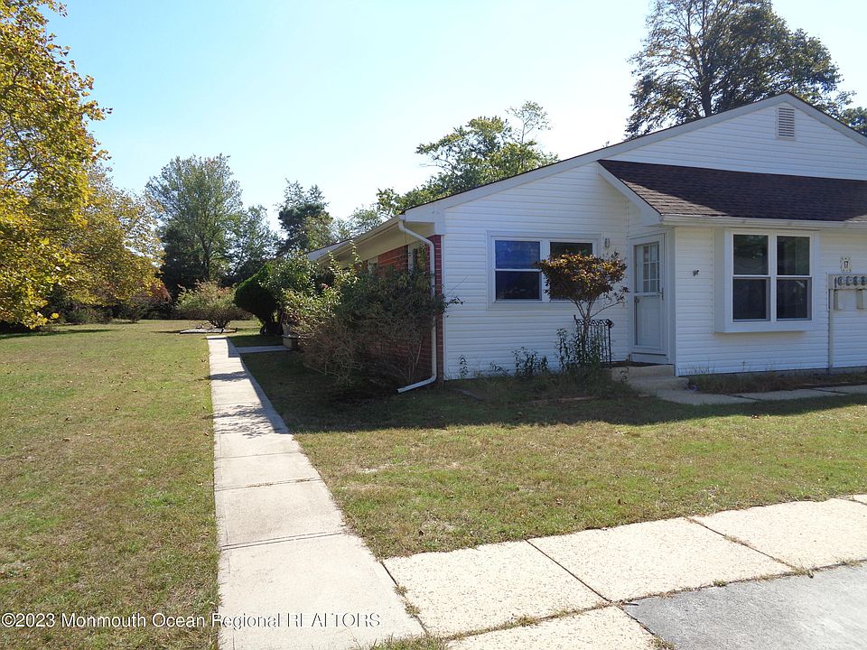 1st image of 17 A Hancock Drive