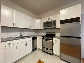 Rented by Hillel Realty Group