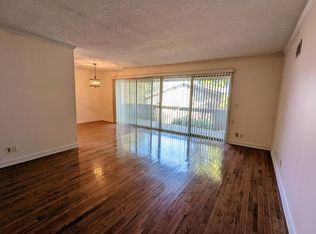 8740 Metcalf Ave #203C, Overland Park, KS 66212