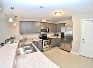 1002 Rena B Wright Way, Chesapeake, VA 23324