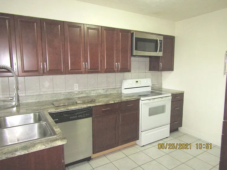 3033 Belle Haven Dr — Photo 8
