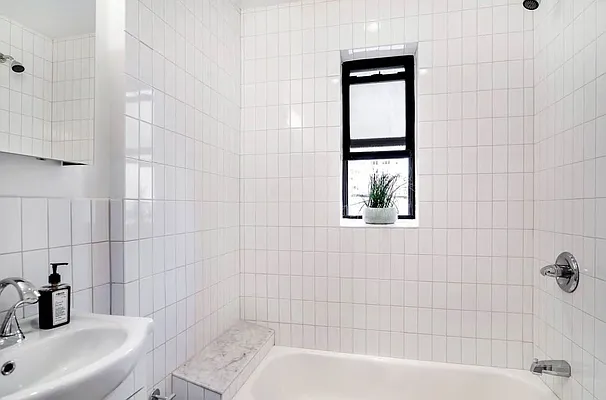 Rented by Compass | media 30