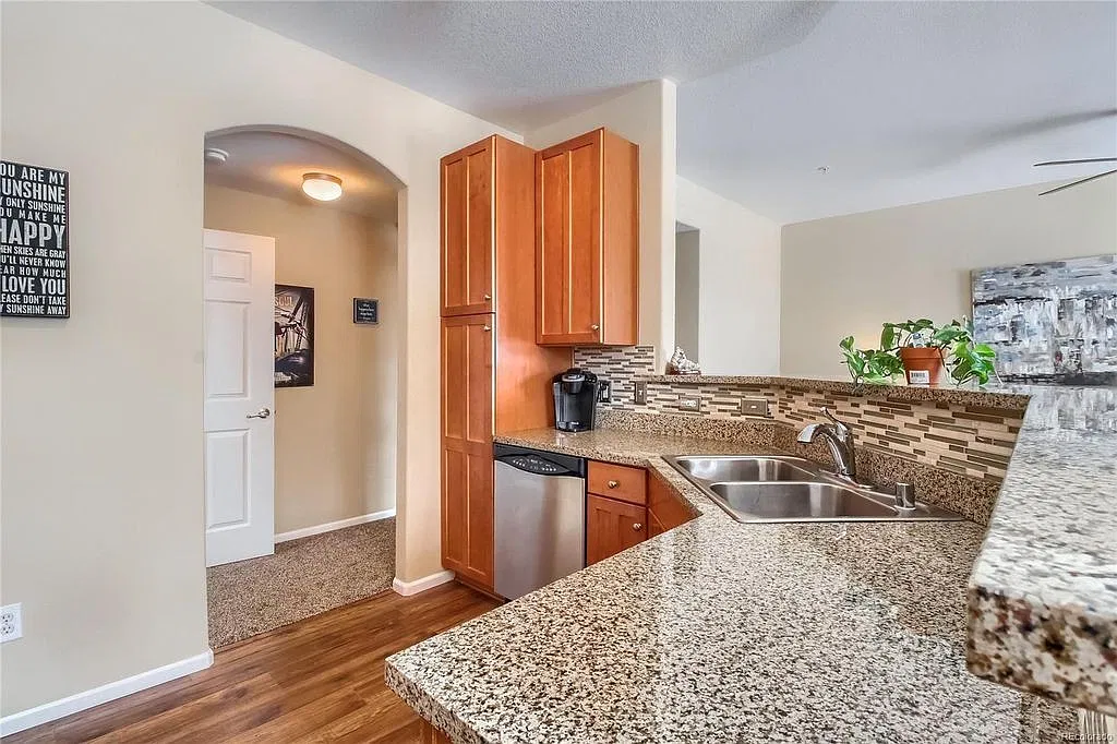 Bright 2 Bed, 2 Bath Condo in Blue Sky at Vista Ridge — Photo 4