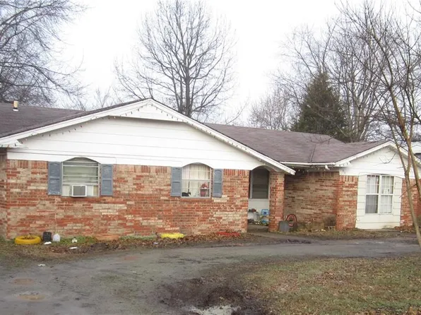 911 NW 9th St, Stigler, OK 74462