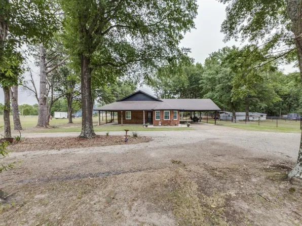 10825 Estate Ln, Terrell, TX 75161