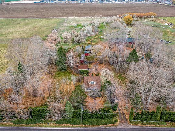 2nd image of 11696 N Philbin Rd