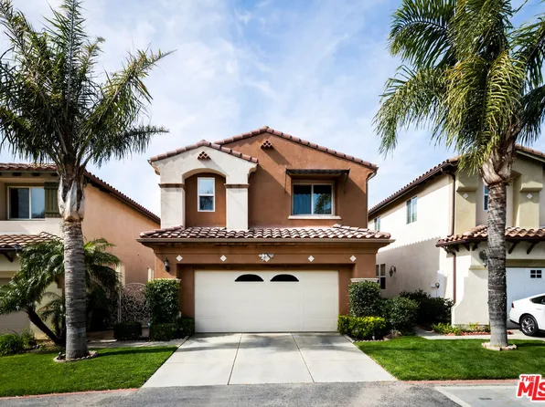 13545 Village Ln, Sylmar, CA 91342