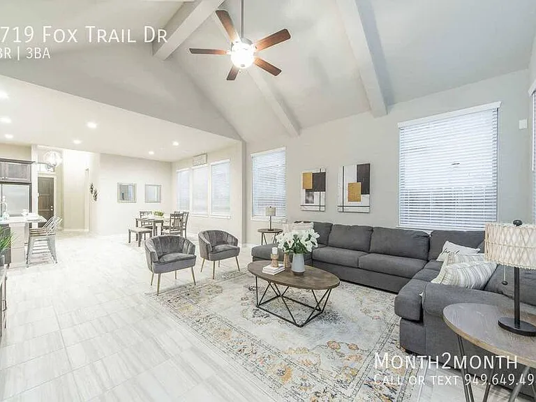 8719 Fox Trail Dr — Photo 2