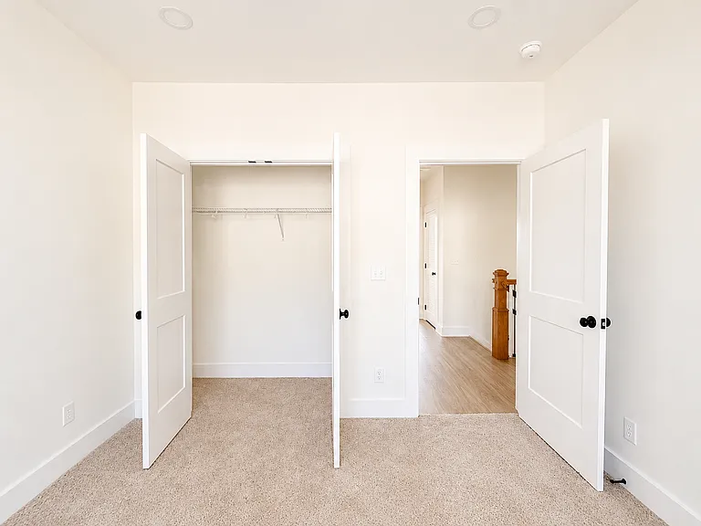 1389 Meridian St — Photo 25