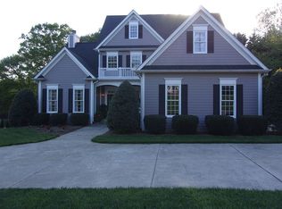 1019 10th Street Ln NW, Hickory, NC 28601