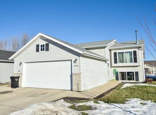 5426 18th St S, Fargo, ND