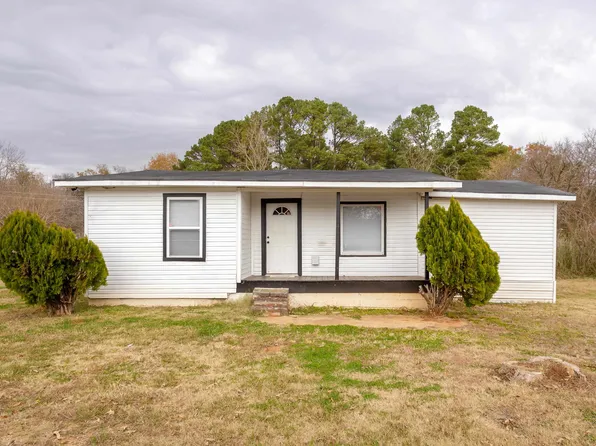 209 2nd Ave, Tuscumbia, AL 35674