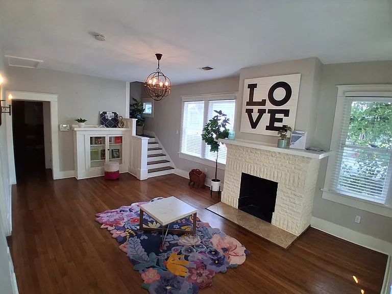 619 Cedar St — Photo 3