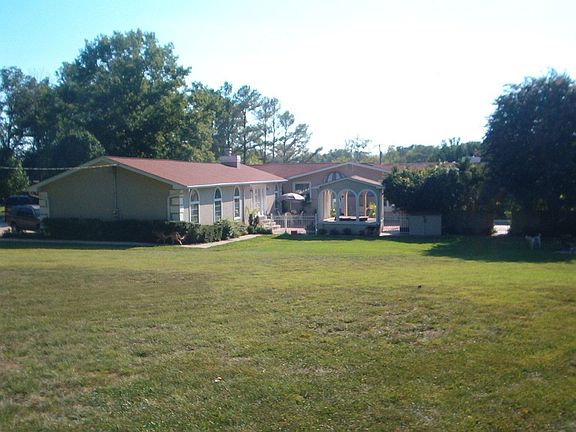 1728 sq foot Pool House