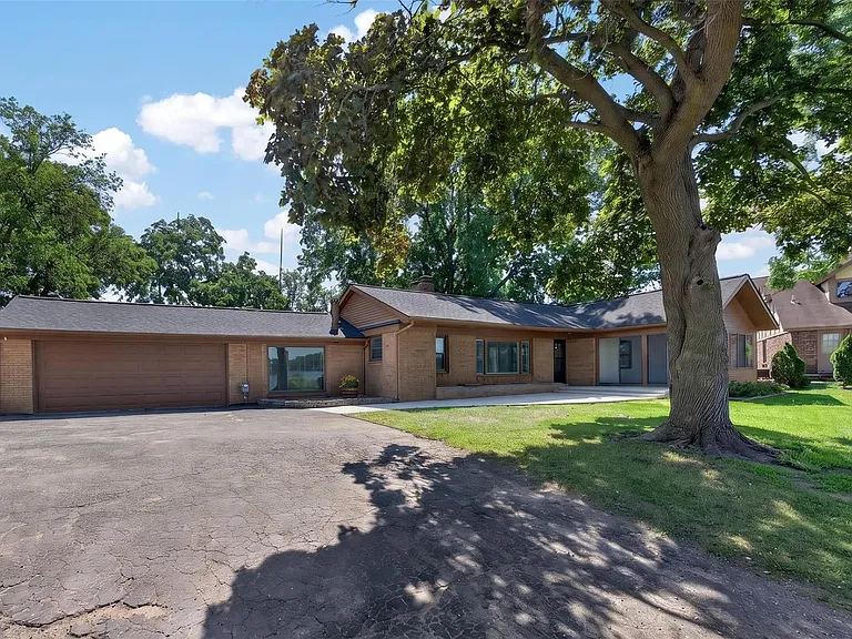2079 Klingensmith Rd — Photo 4