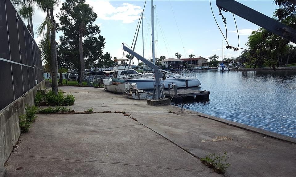 2nd image of 5556 Bowline Bnd