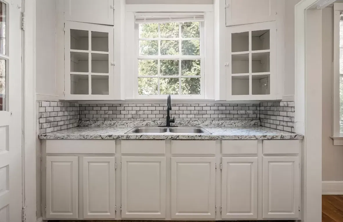 2 bed, 1.5 bath, 875 sqft, $1,795 — Photo 4
