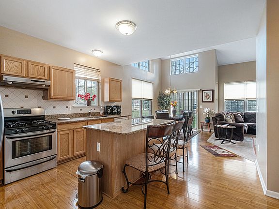 5th image of 3931 Brighton Ln Unit 152