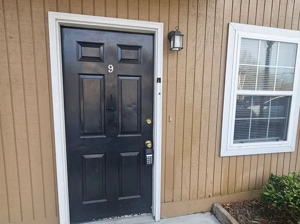 Windgate Apartments, 1802 Hamill Rd #9, Hixson, TN 37343