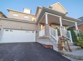 27 Bartsview Cir, Whitchurch Stouffville, ON L4A0P4