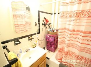 215 Winthrop Rd #34, Brookline, MA 02445