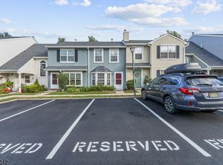 184 Scobee Ln, Somerset, NJ 08873