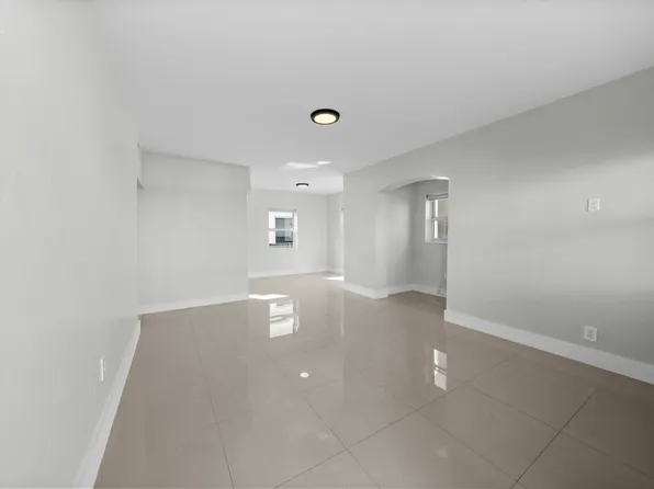 1203 Marseille Dr APT 21, Miami Beach, FL 33141