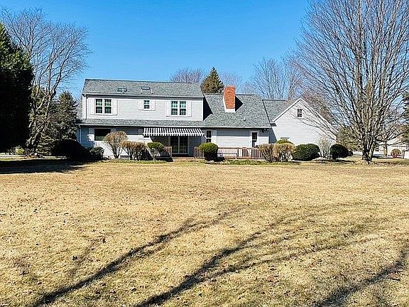 Large backyard with porch