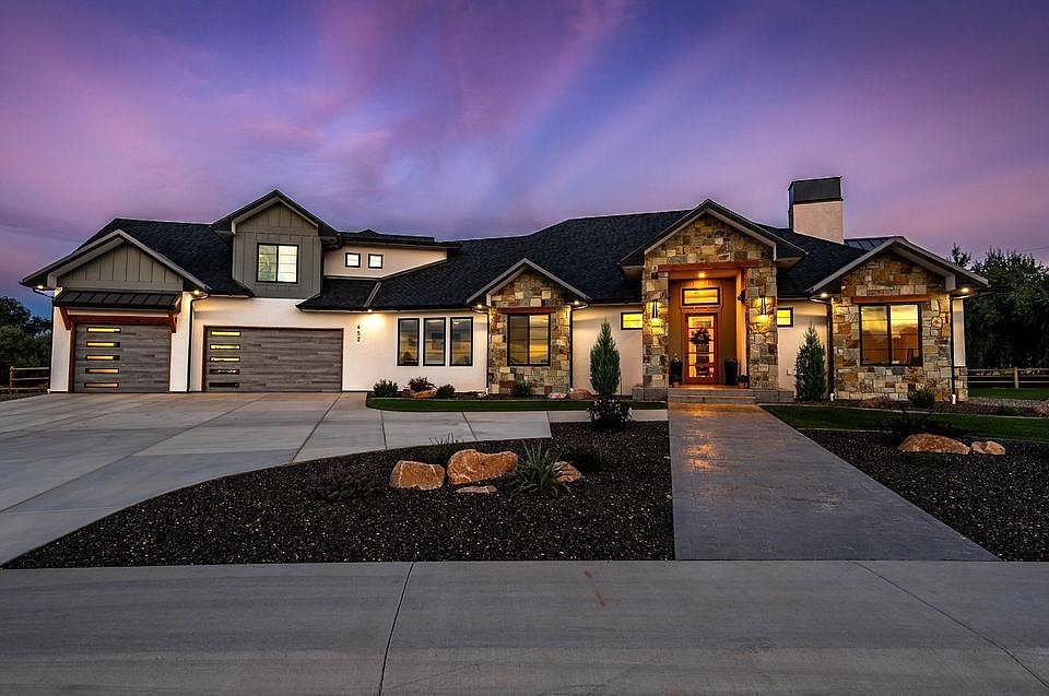 1st image of 652 Eagles Nest Ct